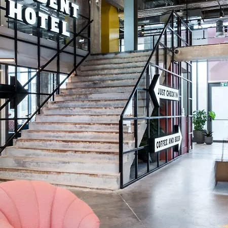 Szálloda The Social Hub 4*