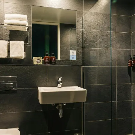 Hotell The Social Hub Maastricht