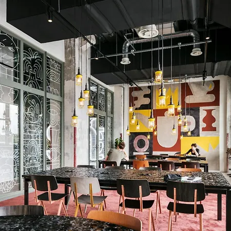 Hotell The Social Hub 4*