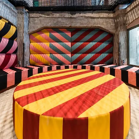 The Social Hub 4* Маастрихт