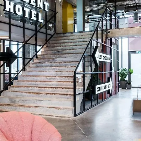 The Social Hub 4* Μάαστριχτ