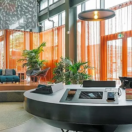 Hotel The Social Hub 4*