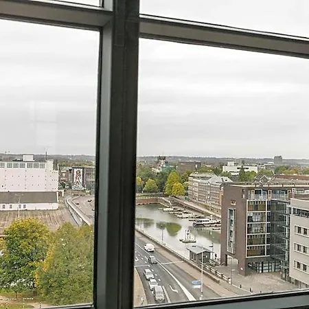 The Social Hub Hotel