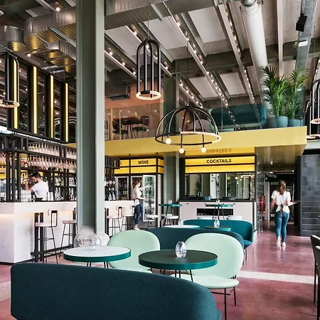 Ξενοδοχείο The Social Hub 4*