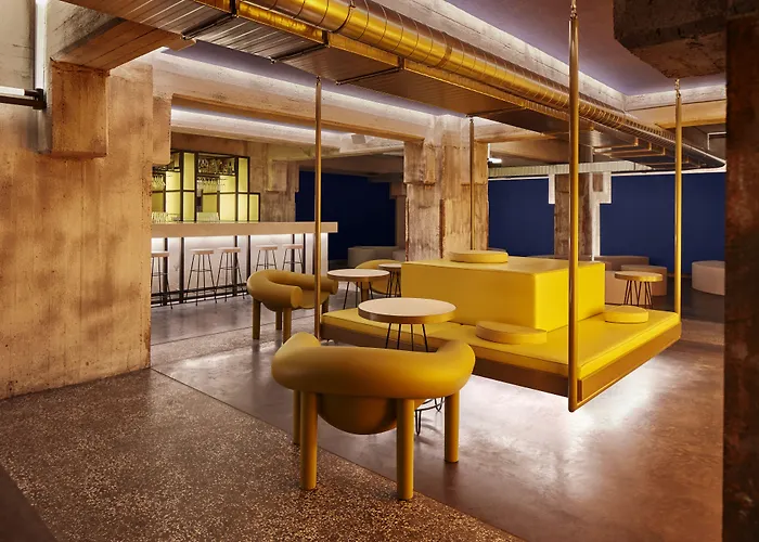 The Social Hub 4* מאסטריכט