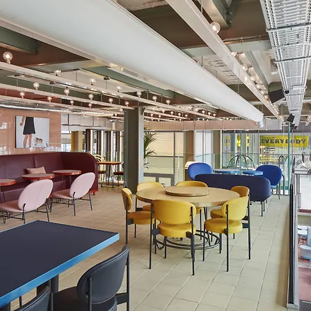 ホテル The Social Hub マーストリヒト