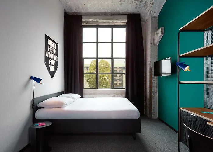 The Social Hub Hotel